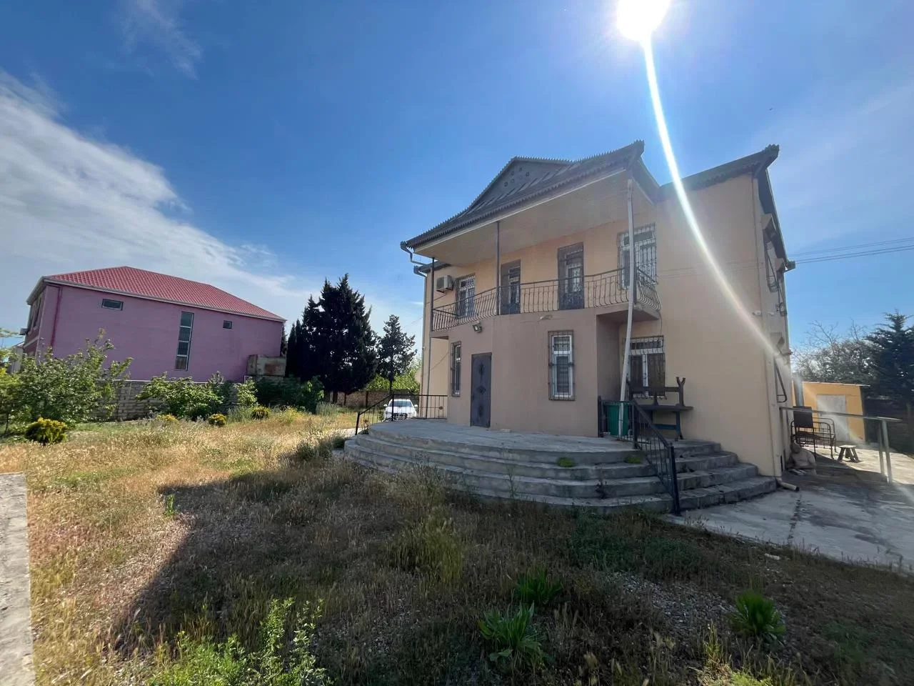 Buzovnada bağ evi satılır