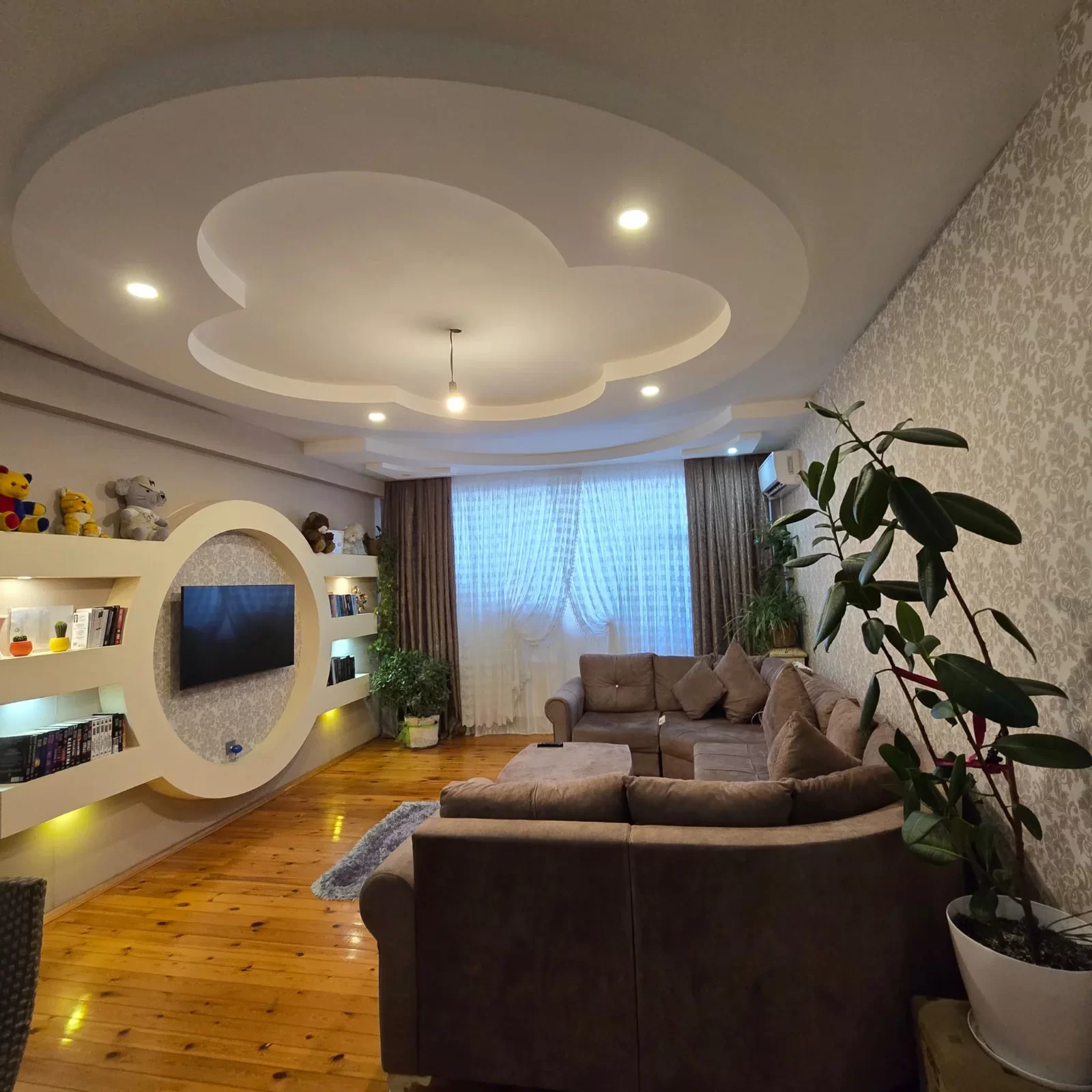 Satılır 4 otaqlı, Bakıxanov q.