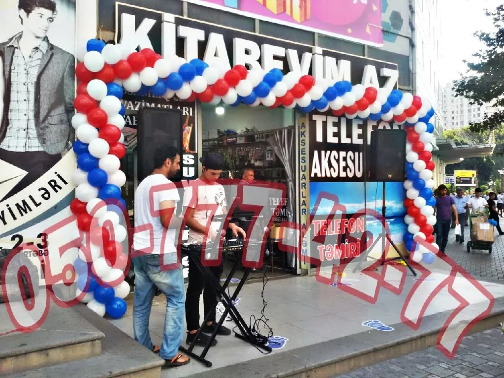 Açılış üçün şarların sifarişi
