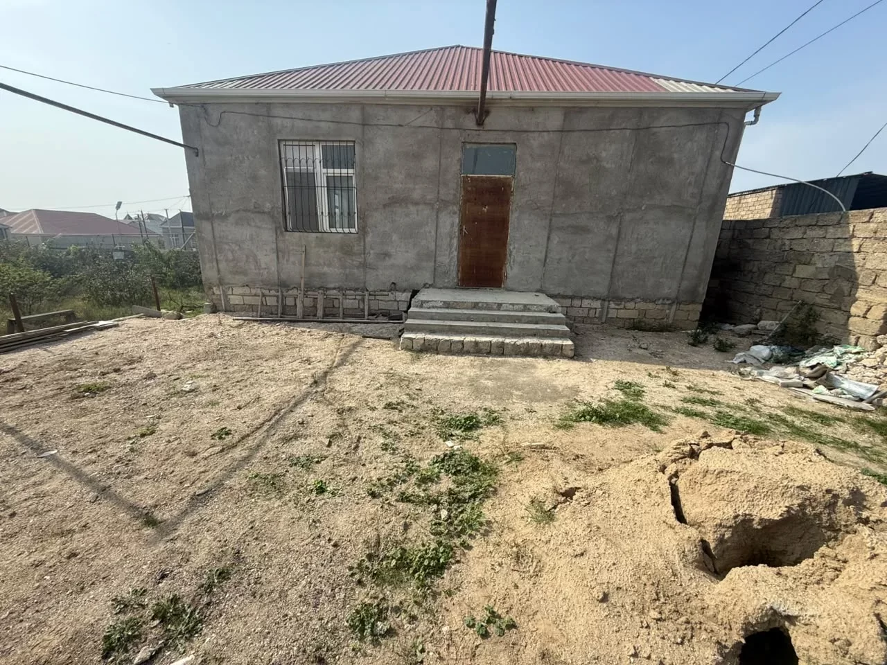 Maştağada 4 otaqlı ev satılır