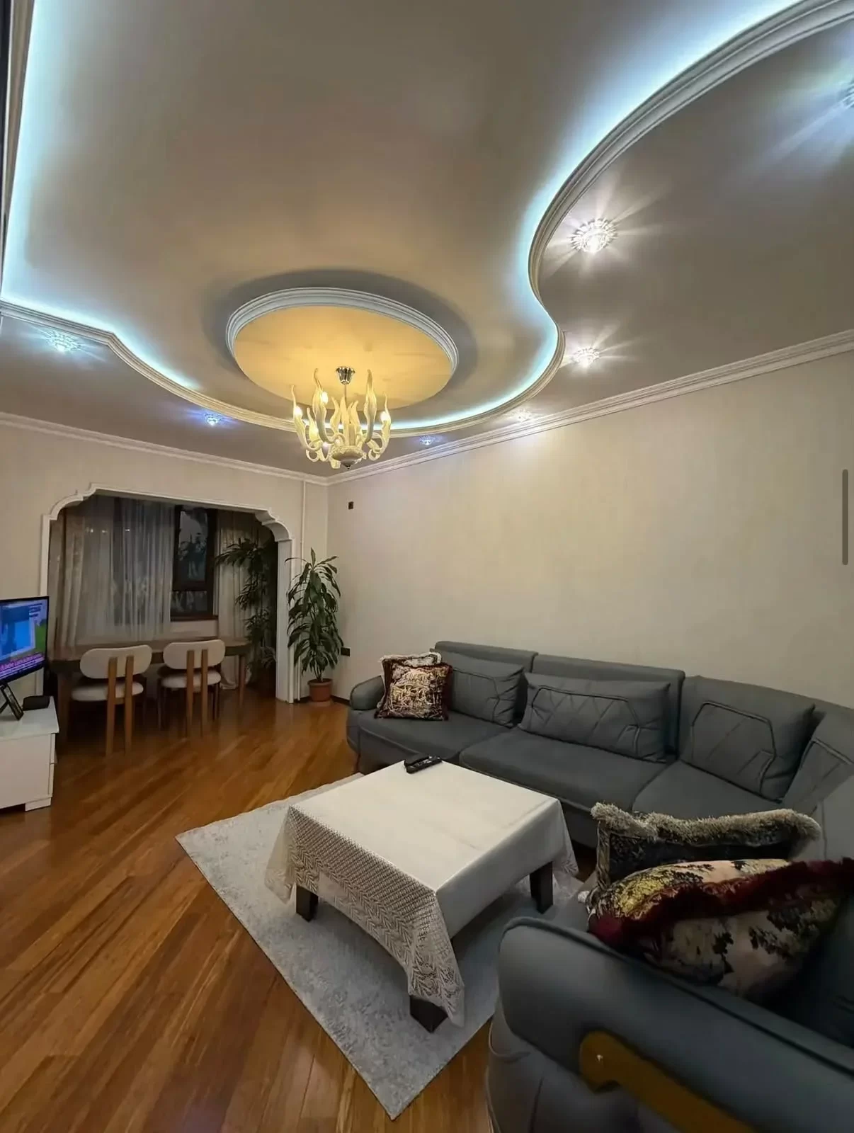 Satılır 3 otaqlı, Xalqlar Dostluğu Metro yaxınlığı 