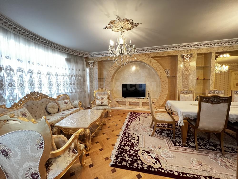 İcarəyə 4 otaqlı, Şərifzadə küç.