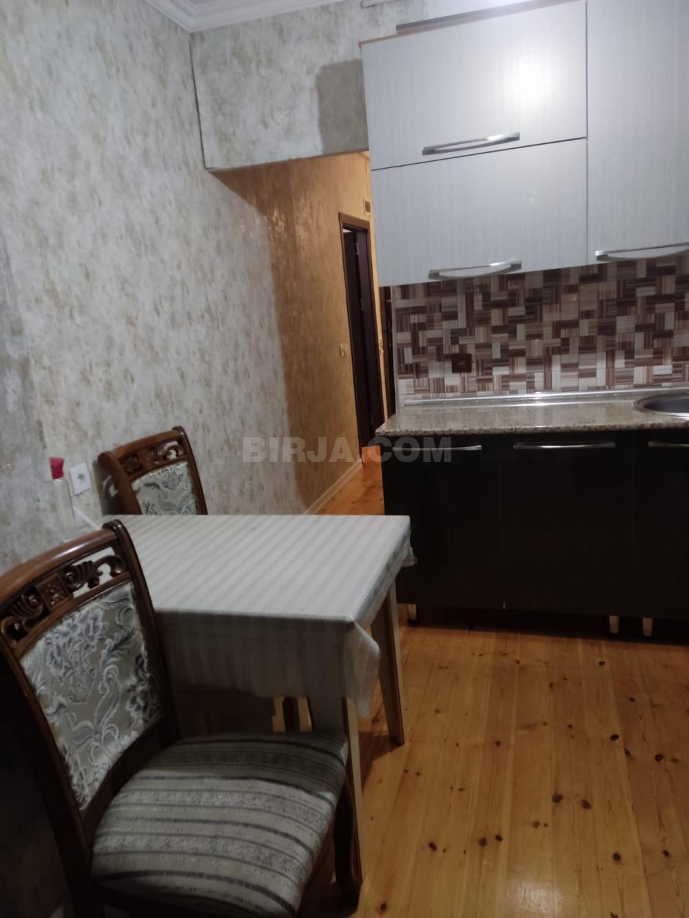 Satılır 2 otaqlı, Qaraçuxur qəs.