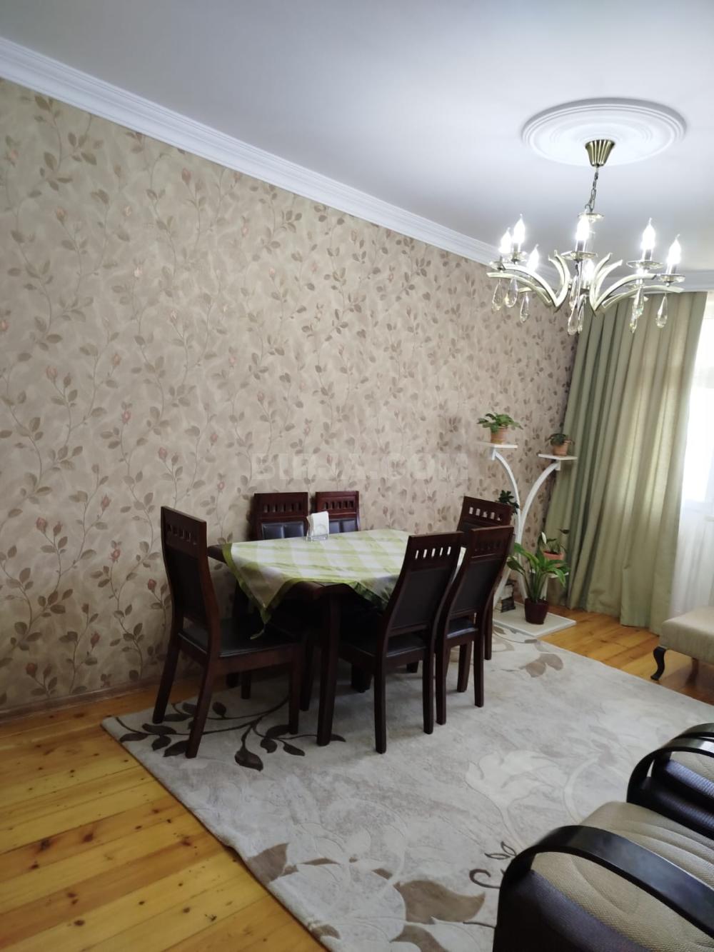 Satılır 4 otaqlı, Bakıxanov