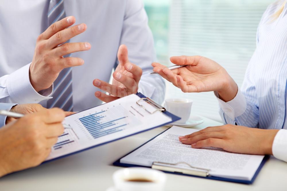 İş təklif edirəm