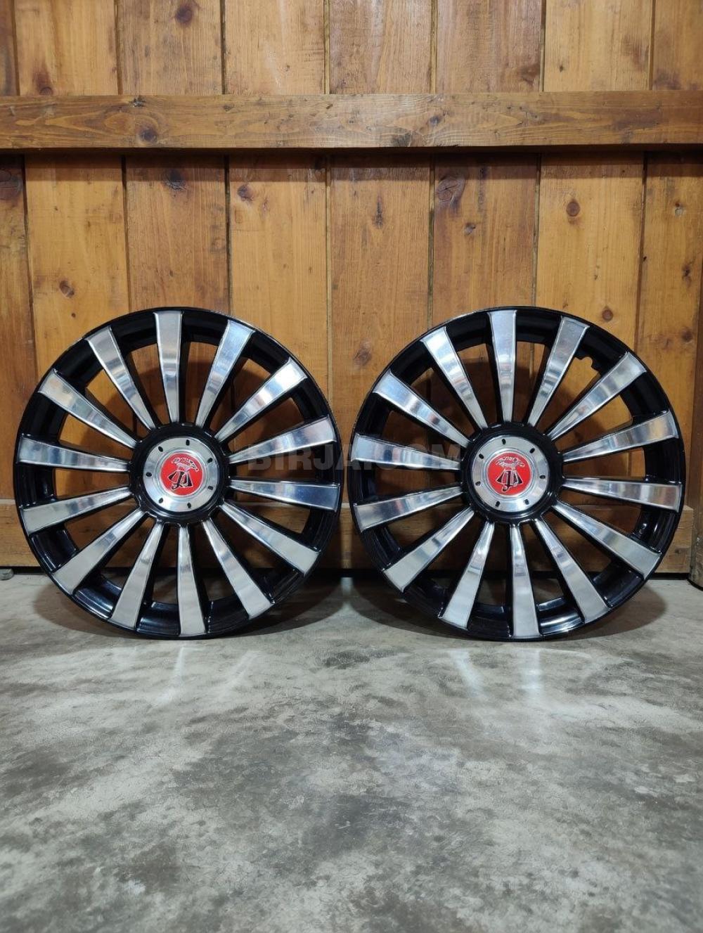 Ehtiyat hissələri və aksessuarlar