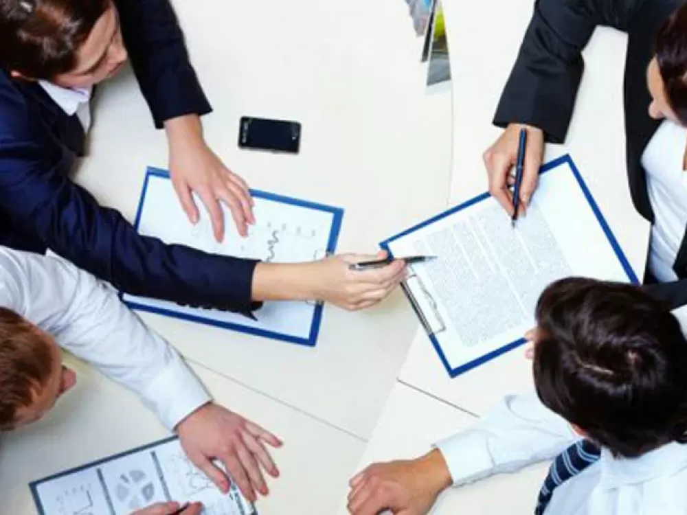 İş təklif edirəm