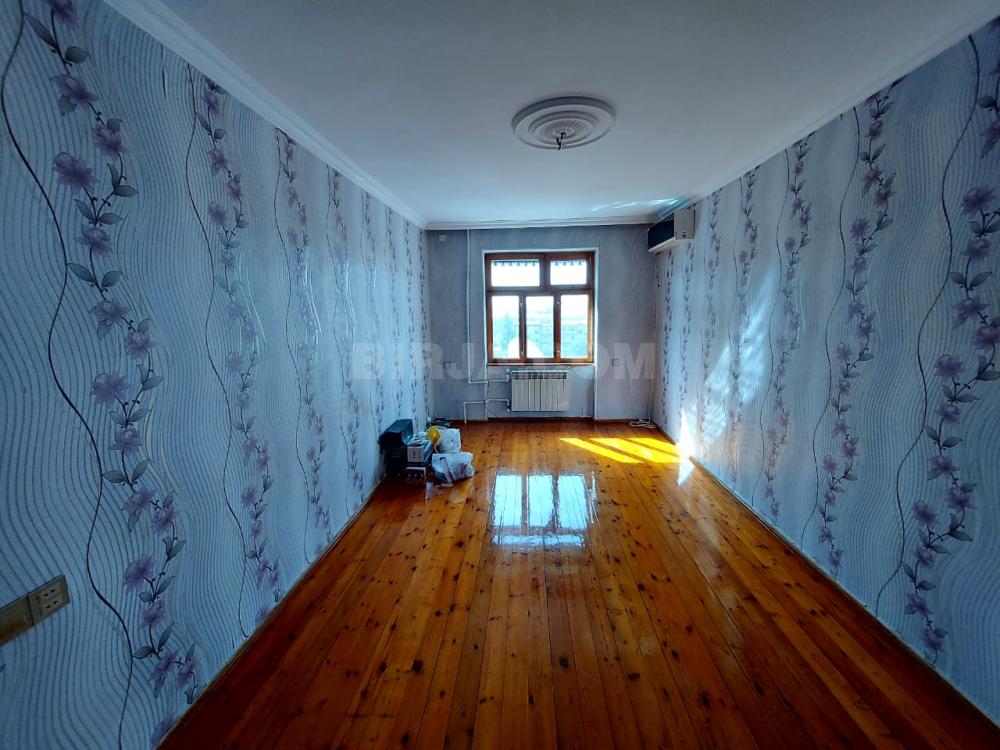 Satılır 3 otaqlı, Bakıxanov