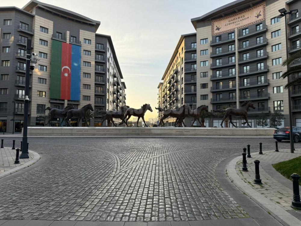 Satılır 3 otaqlı, Ağ şəhər