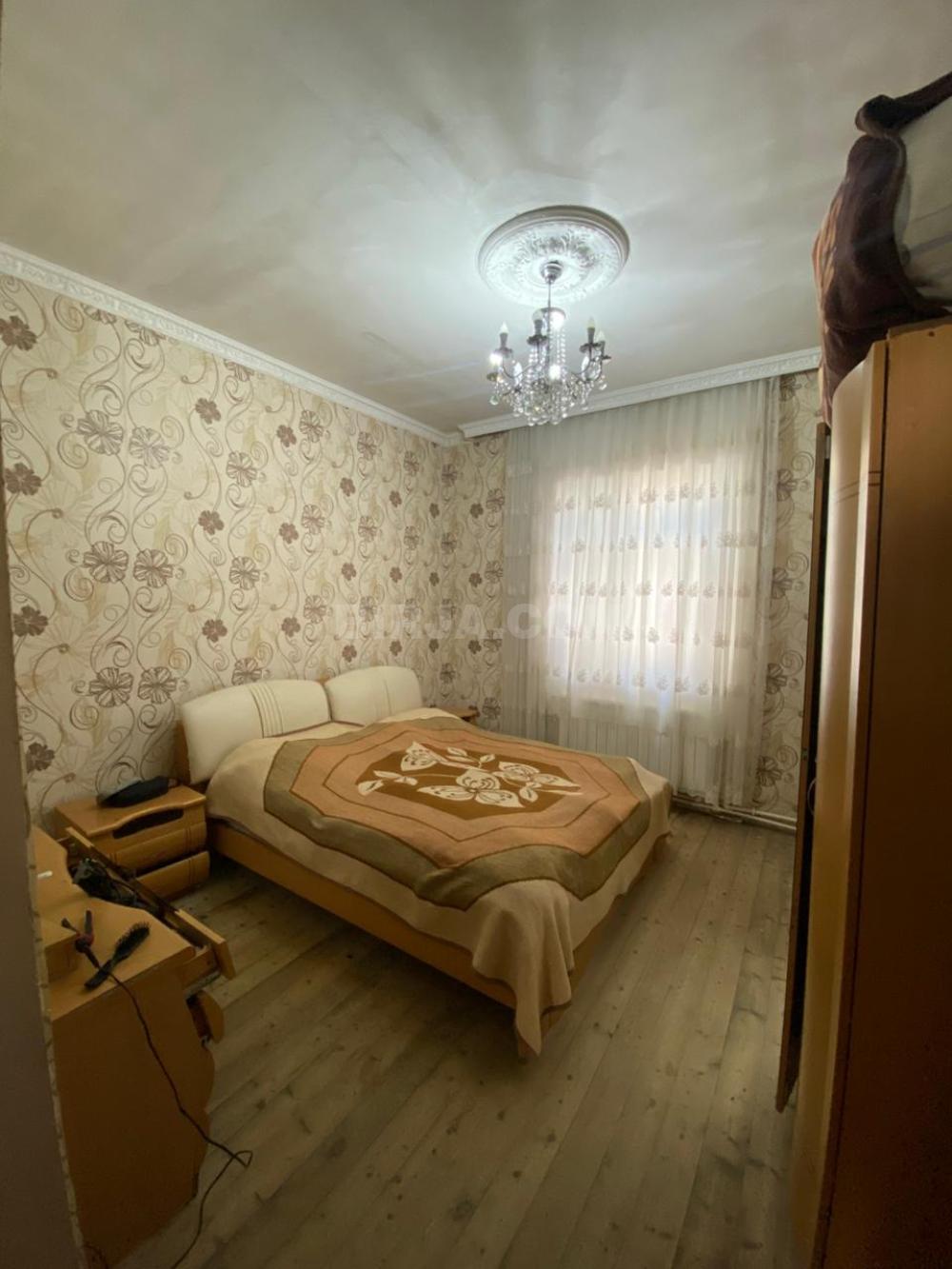 Buzovnada həyət evi satılır 