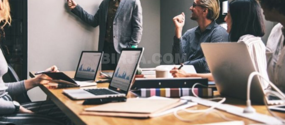 İş təklif edirəm