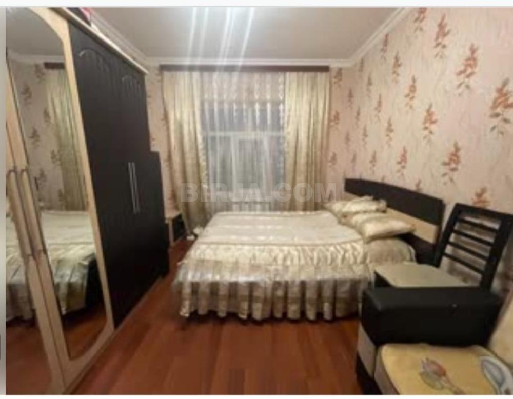 Satılır 3 otaqlı, m.Xalq.Dostluğu