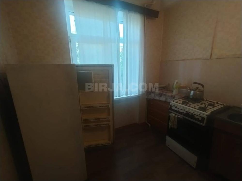 Satılır 1 otaqlı, m.Neftçilər