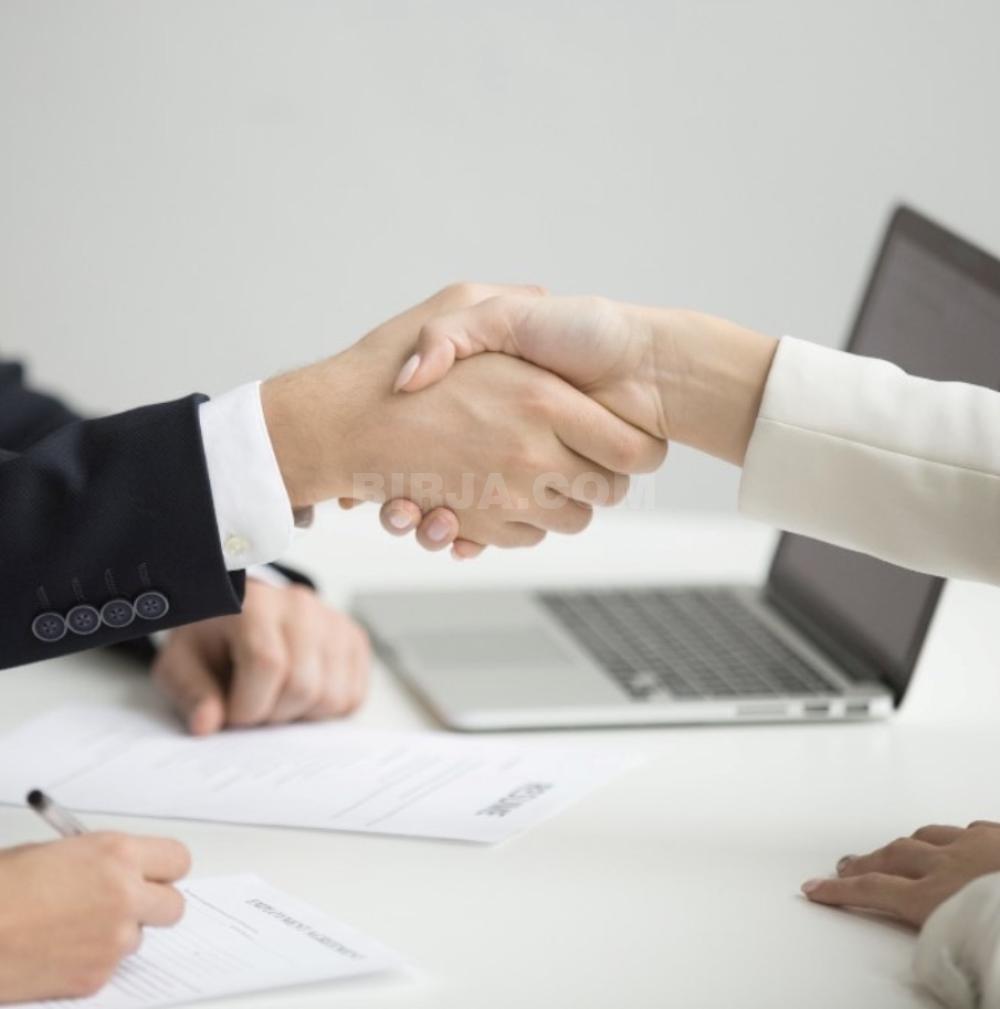 İş təklif edirəm