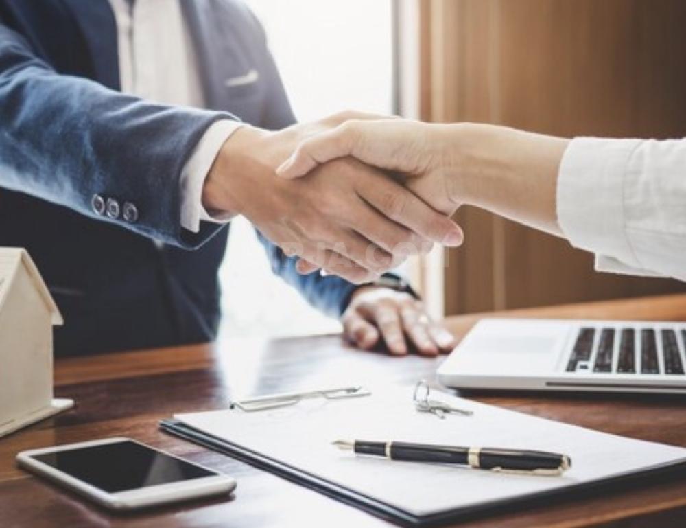 İş təklif edirəm