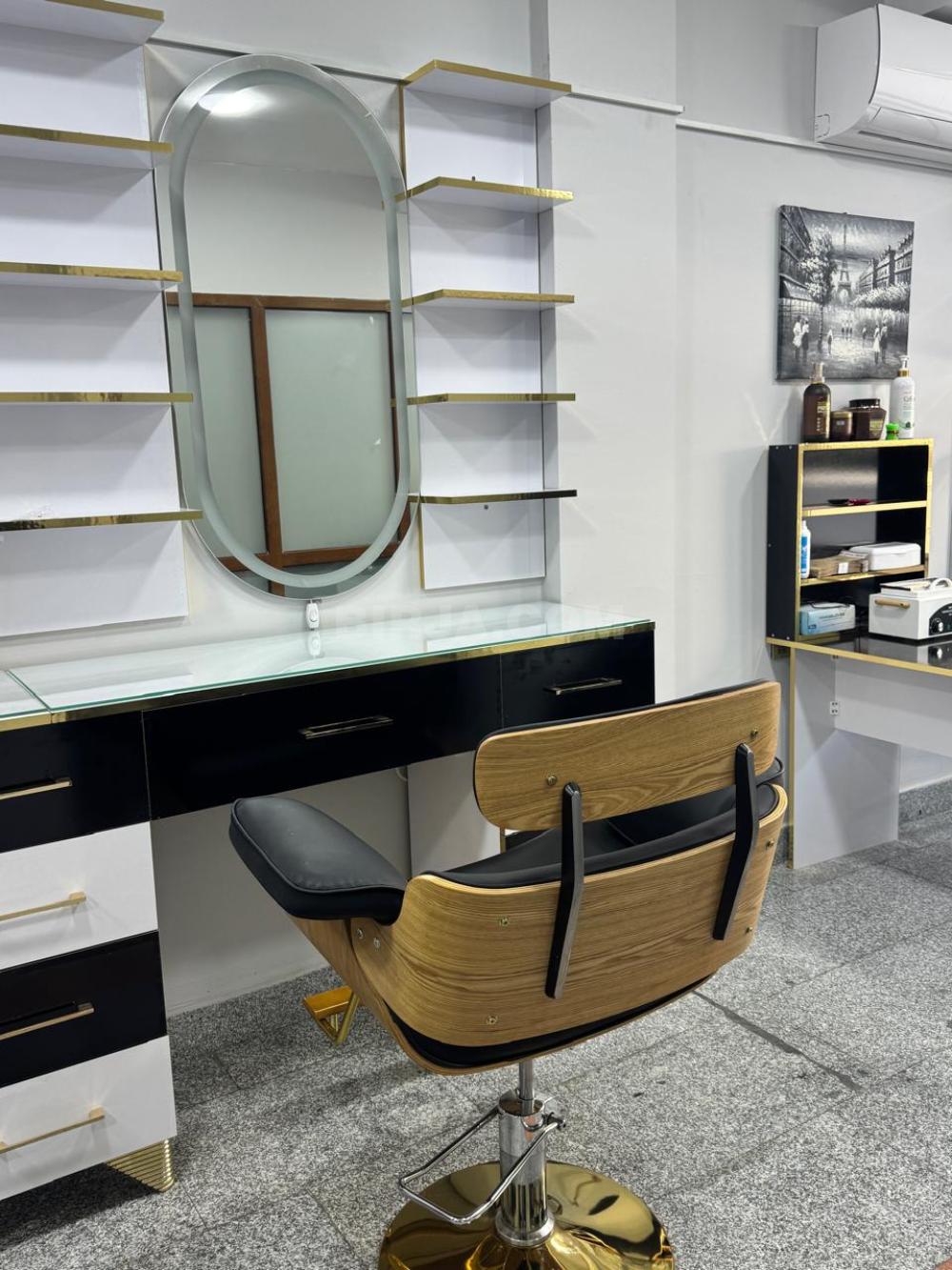 İş təklif edirəm