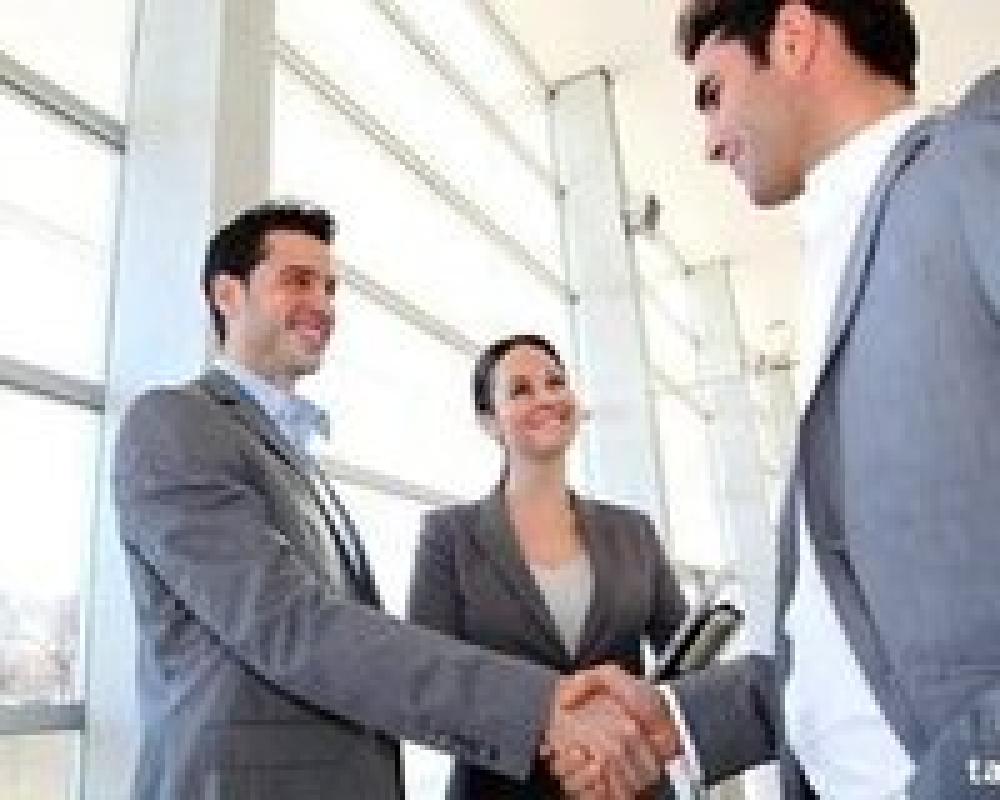 İş təklif edirəm