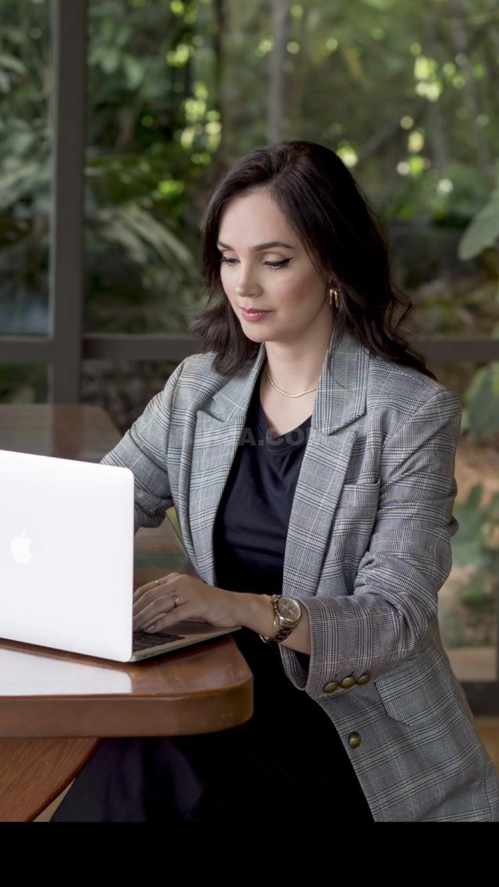 İş təklif edirəm