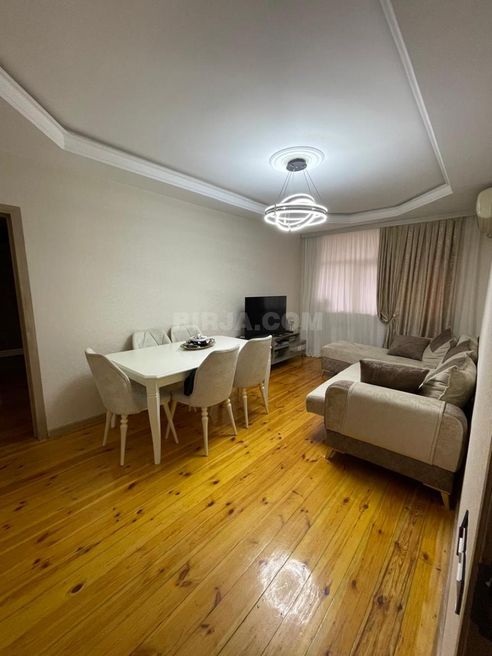 Satılır 5 otaqlı, Bakıxanov qəs. — Satılır