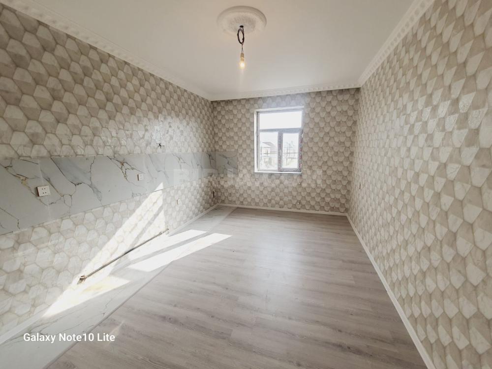 Biləcəridə 2 mertebe 5 otaqlı həyət evi satılır — Satılır