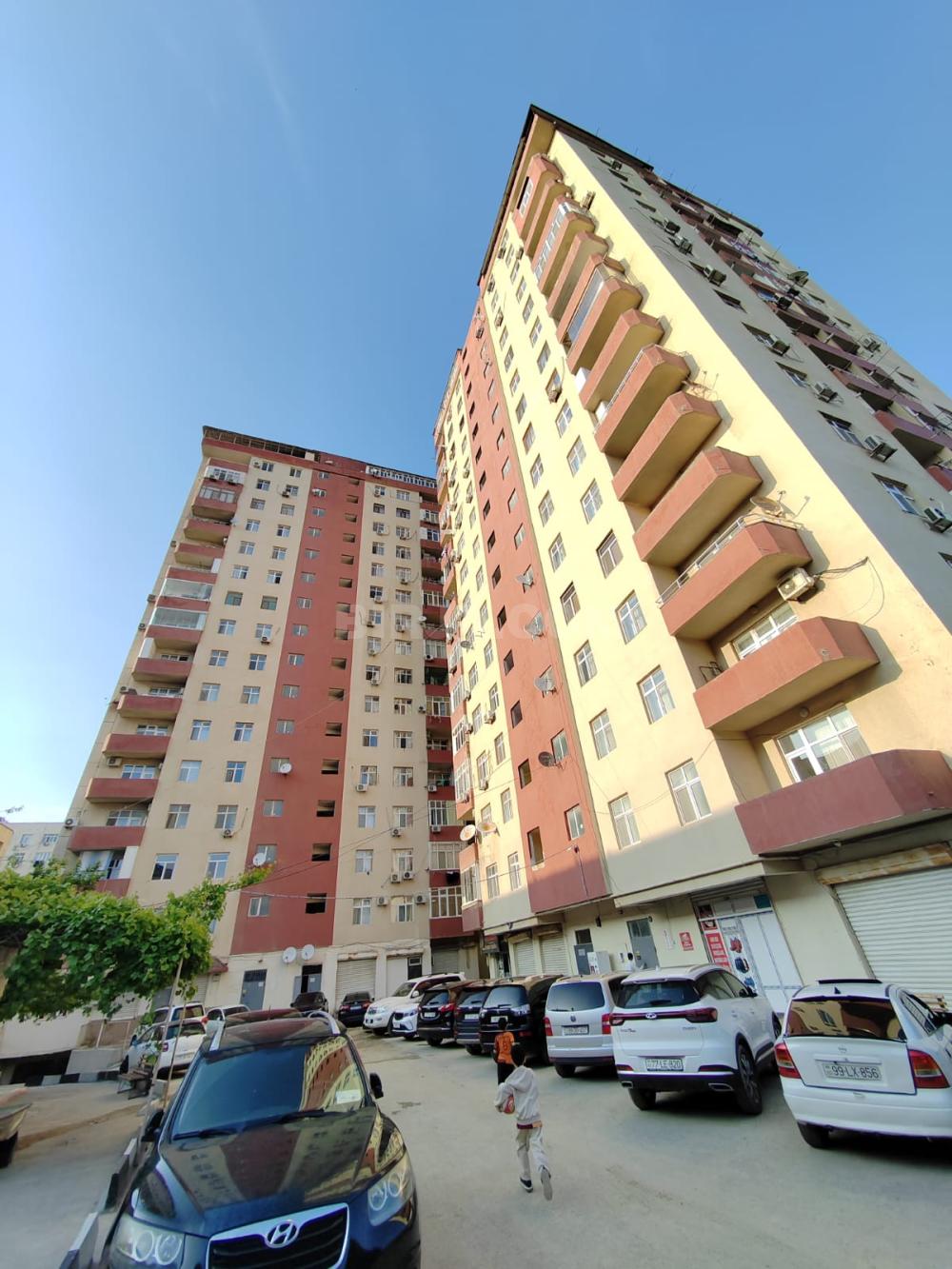 Satılır 2 otaqlı, m.Xalq.Dostluğu