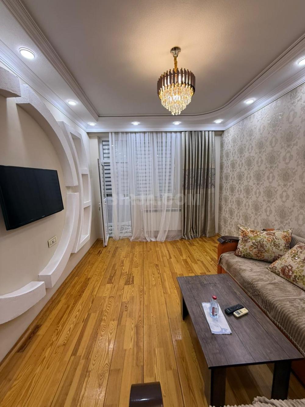 Satılır 1 otaqlı, m.Əhmədli