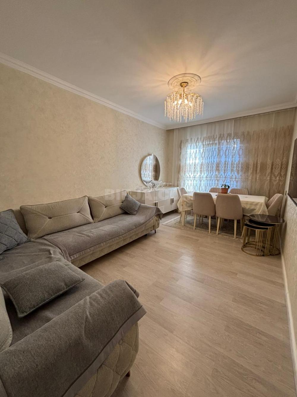 Satılır 2 otaqlı, m.Xalq.Dostluğu