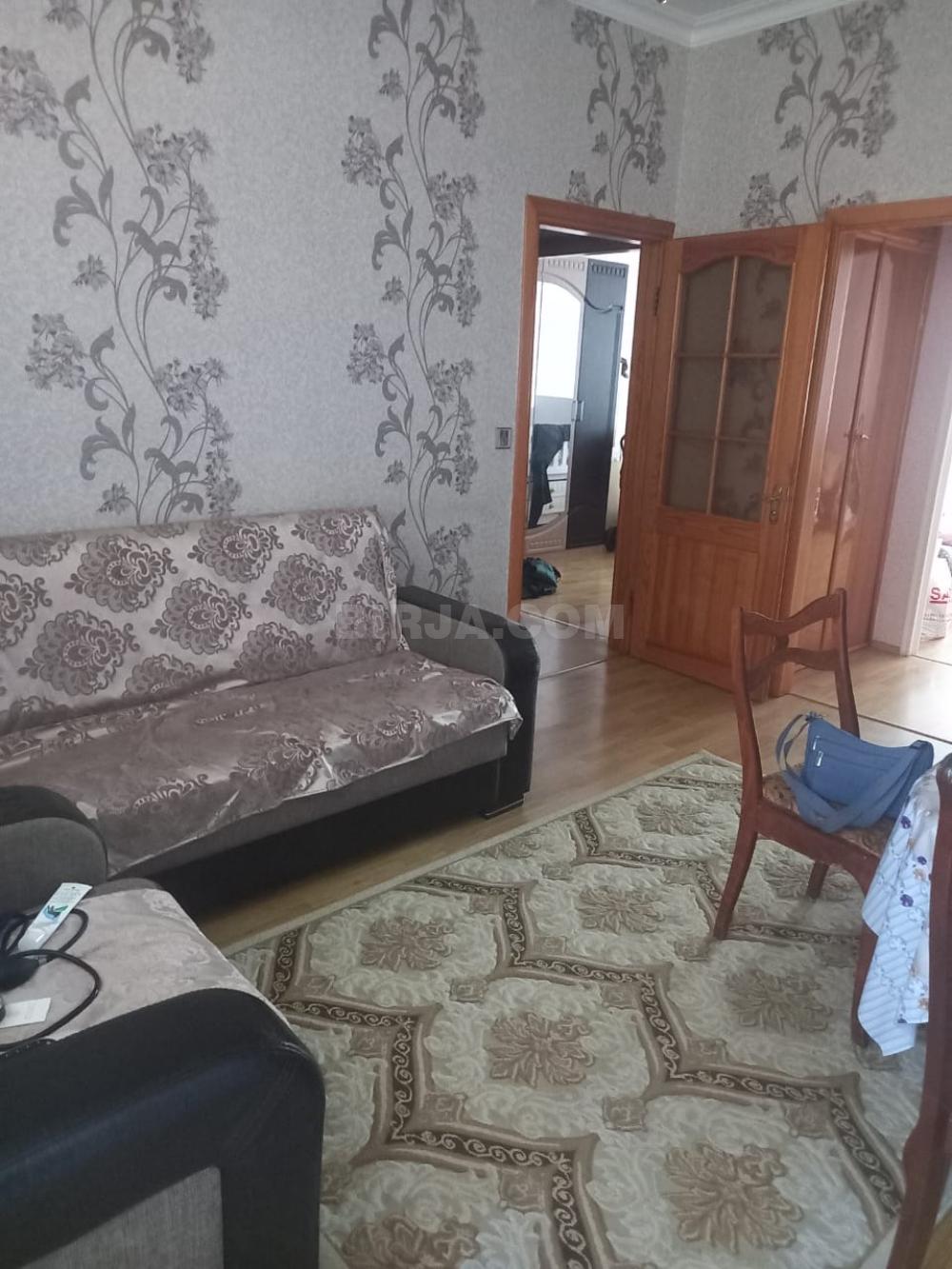 Satılır 3 otaqlı, m.Gənclik — Satılır