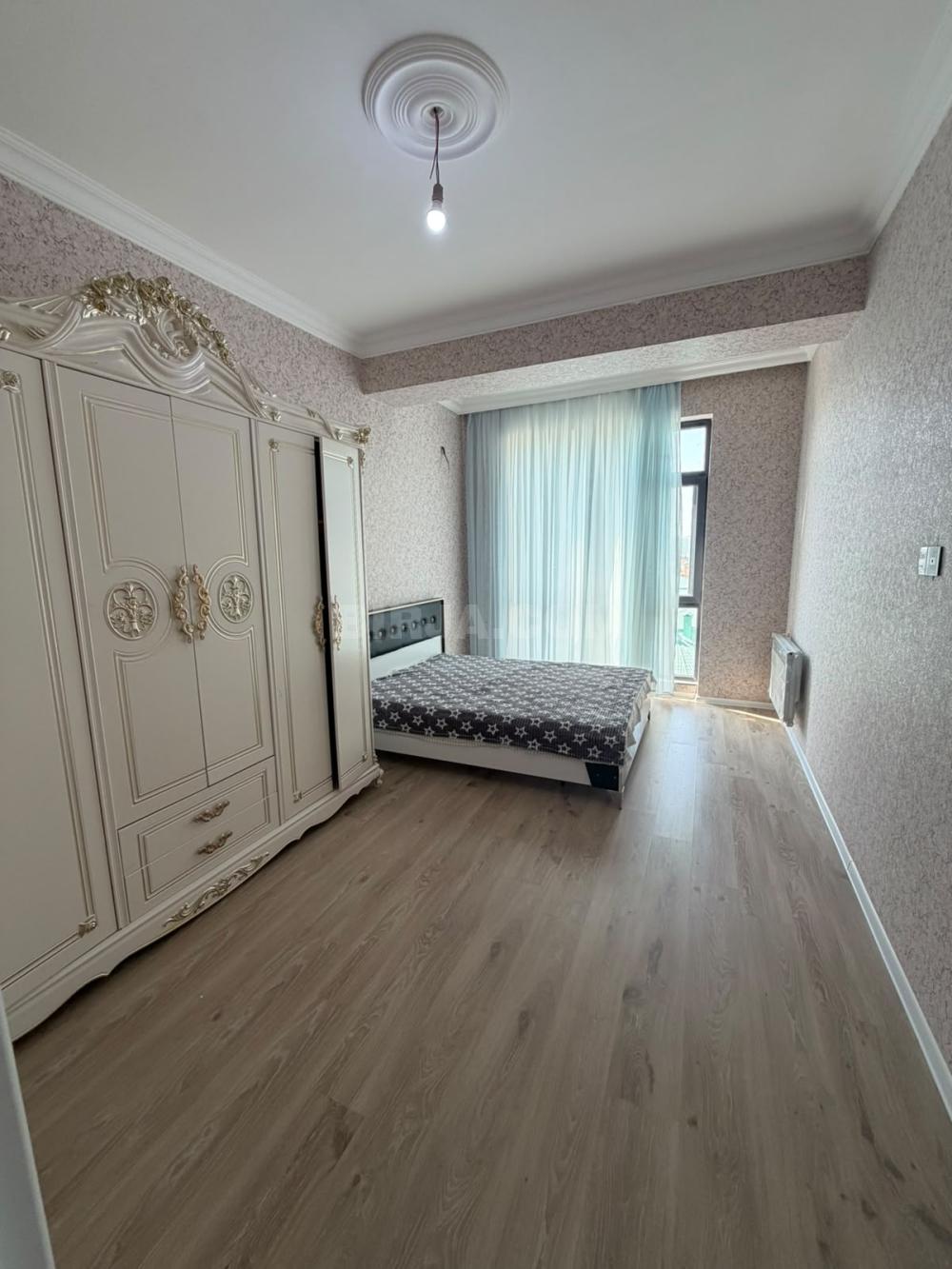 Satılır 2 otaqlı, Bəyaz Residence-də  — Satılır