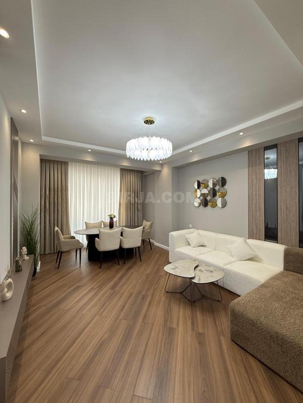 Satılır 3 otaqlı, m. Azadlıq