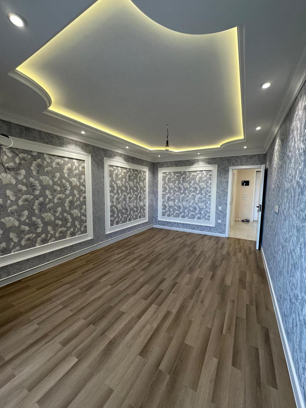 Satılır 3 otaqlı, Atatürk pr. — Satılır