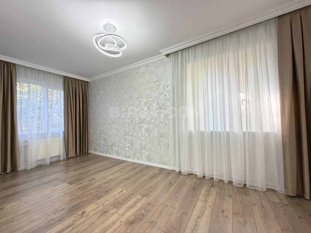Satılır 3 otaqlı, m.Neftçilər
